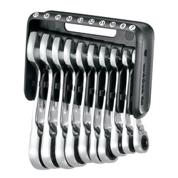 Short ratchet combination wrench sets in portable case